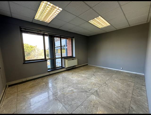 317M² OFFICE TO LET IN WOODMEAD